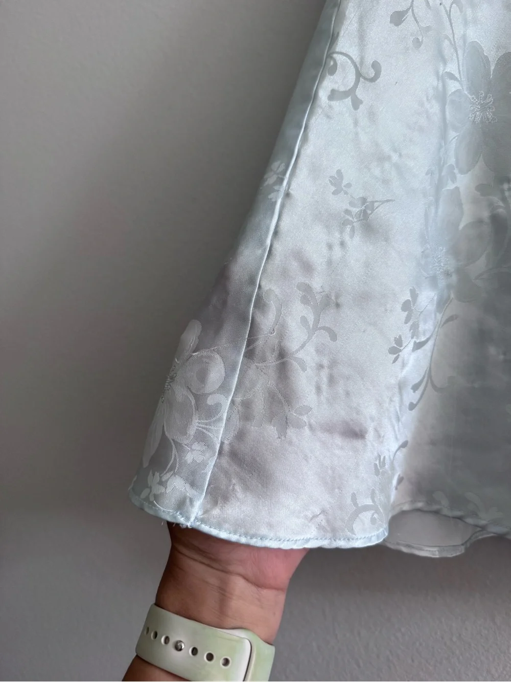 Vintage Oscar de la Renta Light Blue Floral Satin Nightgown Size Small